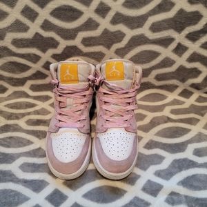 Nike Air Jordan Mid 'Arctic Pink